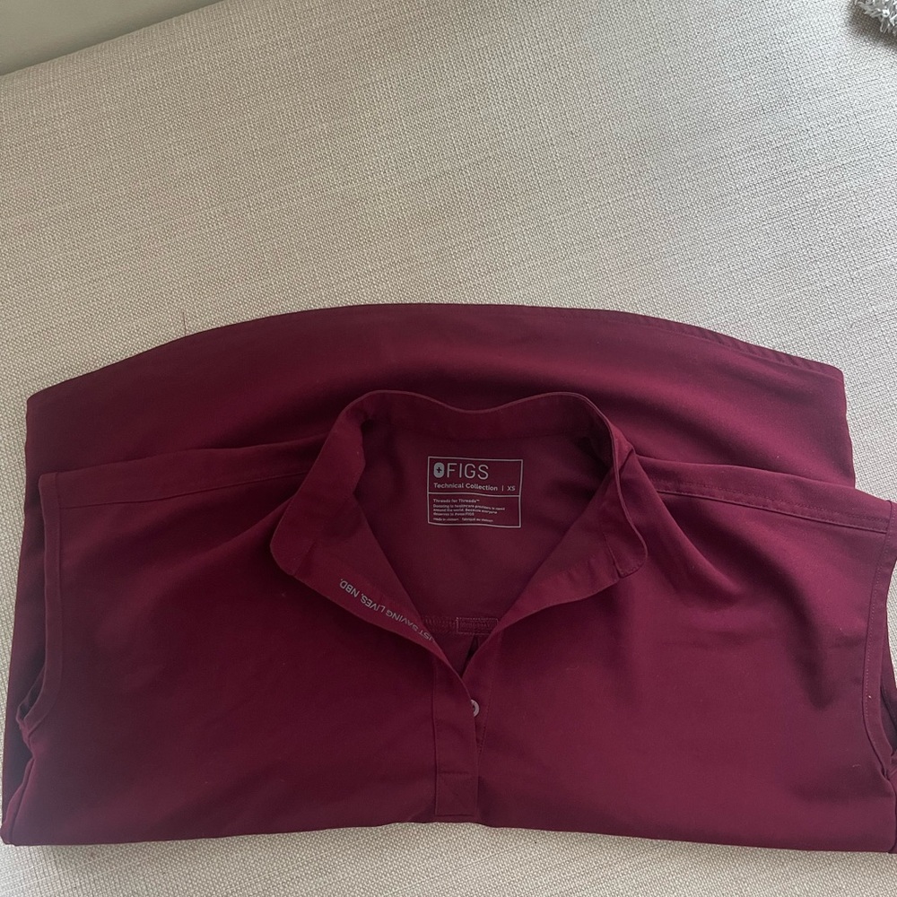 Rafaela Figs Oversized Scrub Top in Burgundy
